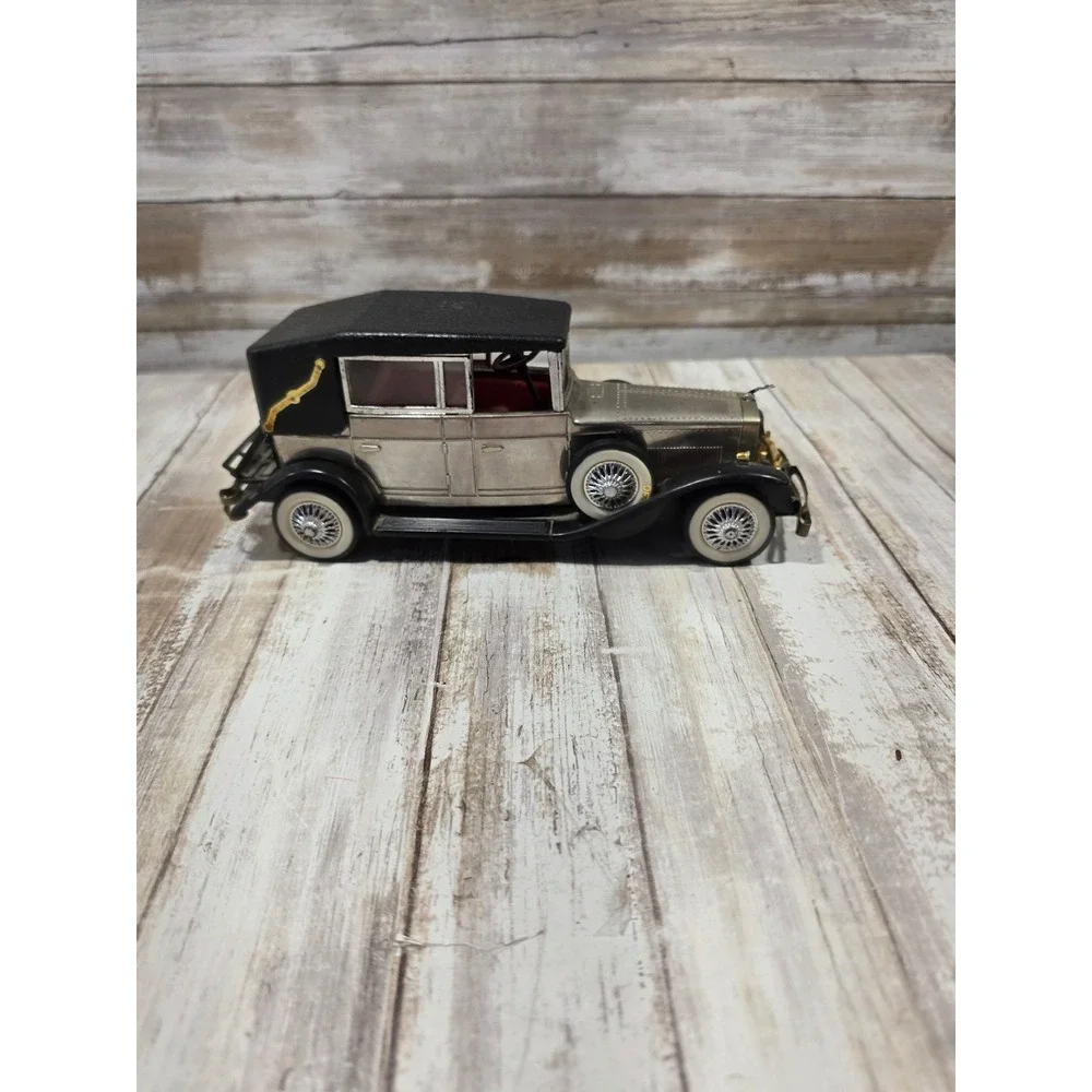 Vintage 1928 Lincoln‎ Model Car Silver Black Radio Music Made in Hong Kong READ